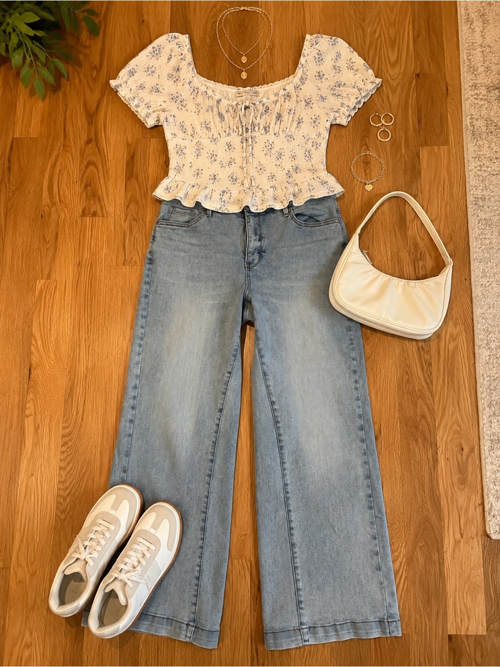 NYDJ Women's Light Blue Stretch Wide Leg Jeans